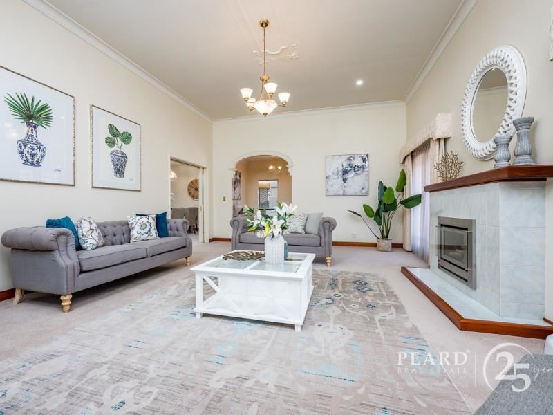 9 Bleinheim Place, Ocean Reef