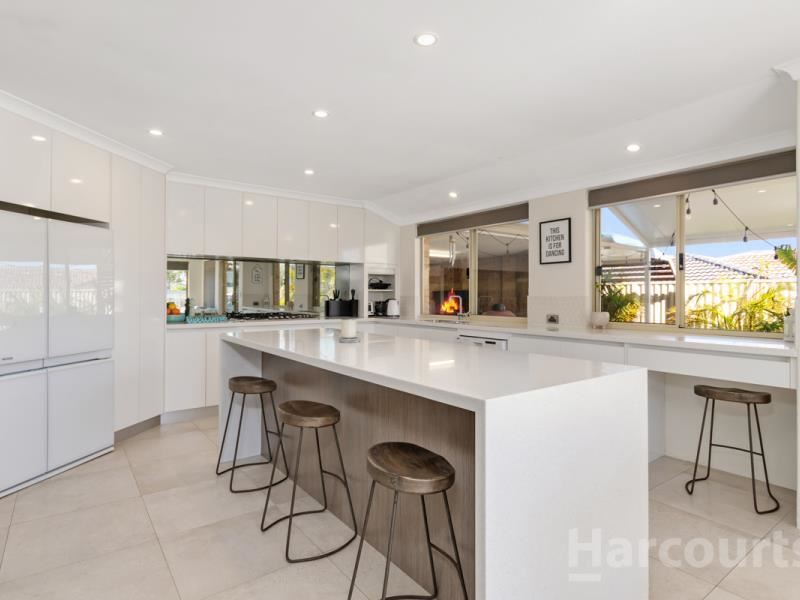 7 Fitzroy Place, Heathridge