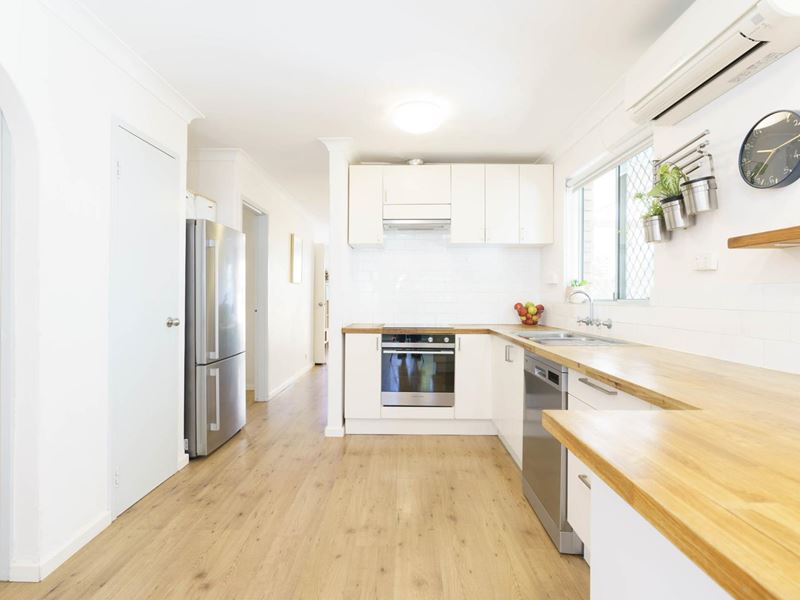 4/121 Hayes Avenue, Yokine