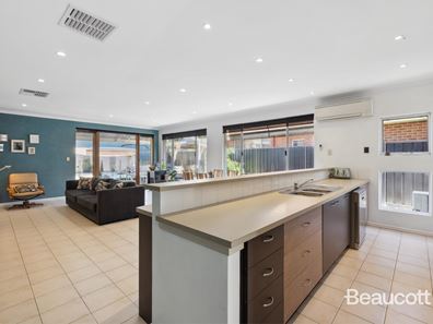 14A Blockley Way, Bassendean WA 6054