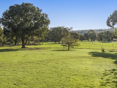 94 Meadowbrook Ramble, Bullsbrook WA 6084