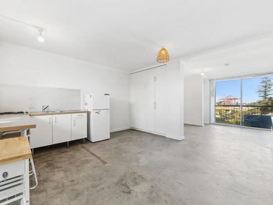 Unit 24/21 Harvest Rd, North Fremantle WA 6159