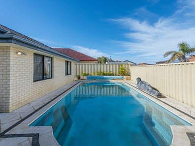 12 Ronsard View, Ridgewood WA 6030