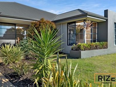 210 Golf Links Drive, Carramar WA 6031