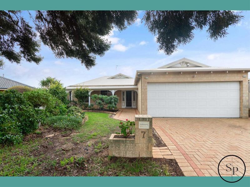 7 Waxberry Close, Halls Head WA 6210