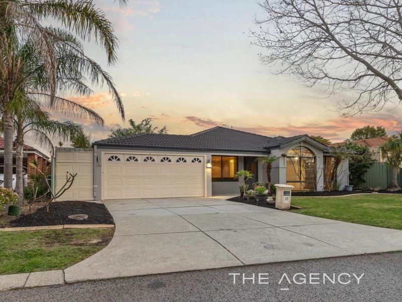 37 Kennack Vista, Atwell