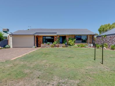 11 Murphy Way, Warnbro WA 6169