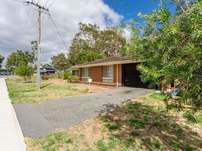 29 Slee Ave., Kelmscott WA 6111