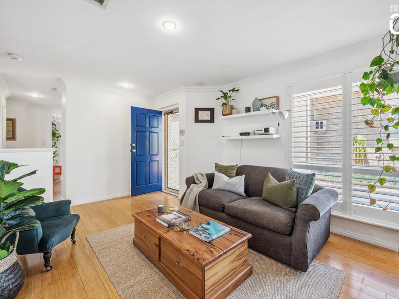 2/79 Dover Road, Scarborough