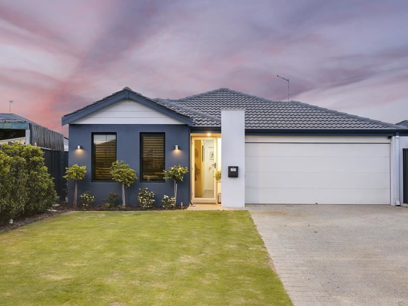 35 Mebbin Grove, Yanchep