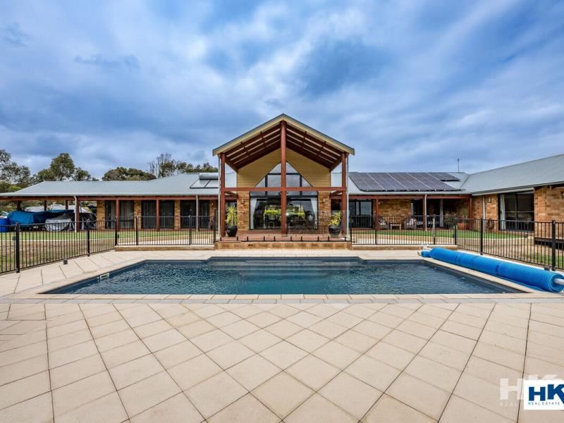 203 Alawoona Circle, Bullsbrook