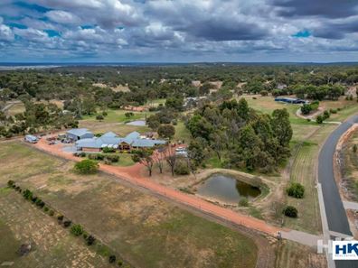 203 Alawoona Circle, Bullsbrook WA 6084