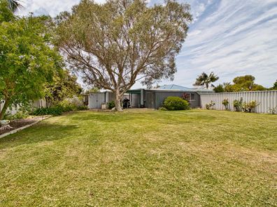 124 Currie Street, Warnbro WA 6169