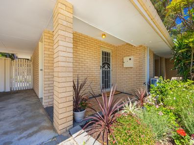 4/2 Egan Street, Armadale WA 6112