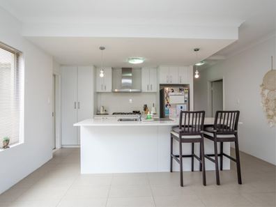 2/2 Whitmore Loop, Harrisdale WA 6112