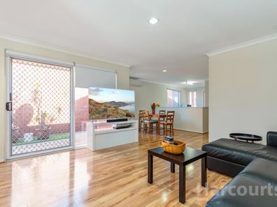 1A Moorland Street, Scarborough WA 6019