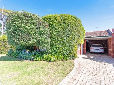 1A Moorland Street, Scarborough WA 6019