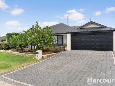 4 Camden Way, Meadow Springs WA 6210
