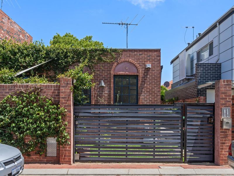 11 Edith Street, Perth