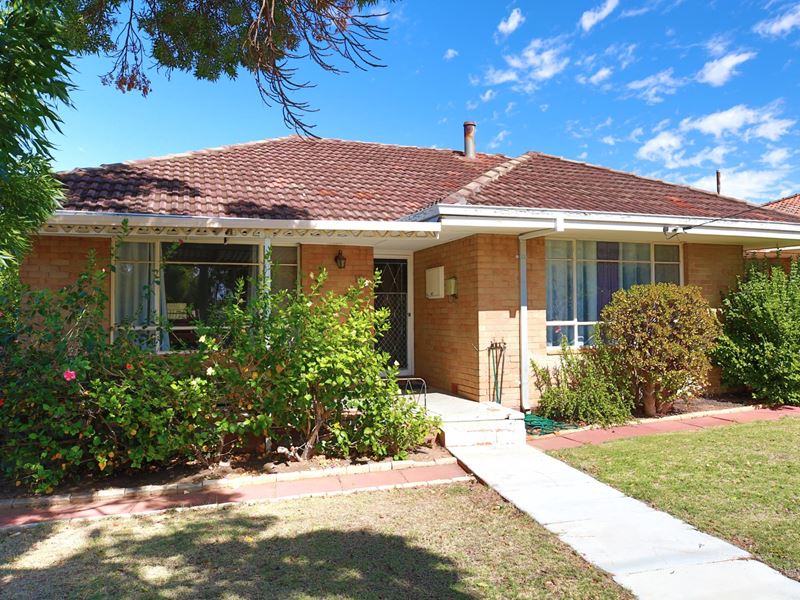 10 Gayfer Street, Corrigin WA 6375