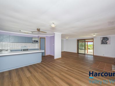 70 Kangaroo Way, Nilgen WA 6044