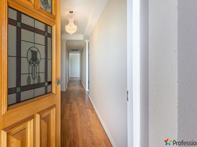 47 Midas Retreat, Dudley Park WA 6210