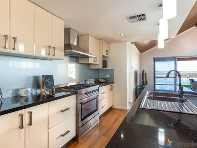 47 Midas Retreat, Dudley Park WA 6210