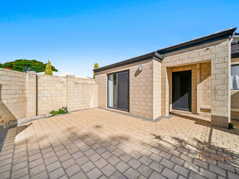 1/21 Narrung Way, Nollamara