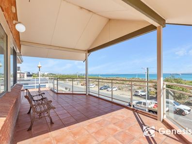 147 Rockingham Beach Road, Rockingham WA 6168