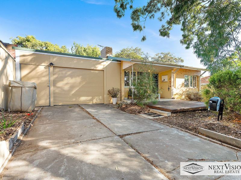 131 Cordelia Ave, Coolbellup WA 6163