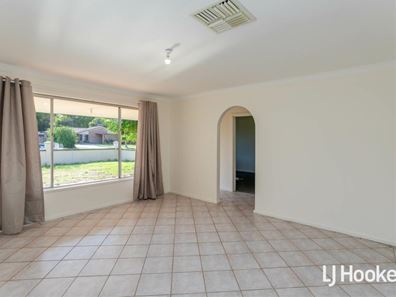 31 Virginia Avenue, Maddington WA 6109