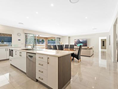 4 Meldrum Loop, Bedfordale WA 6112