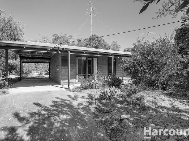 11 Hide-A-Way Vale, Preston Beach WA 6215