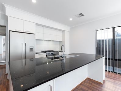 354 Grandis Boulevard, Banksia Grove WA 6031