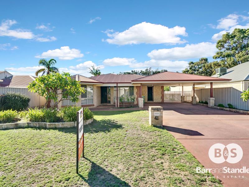 41 Turnberry Way, Pelican Point