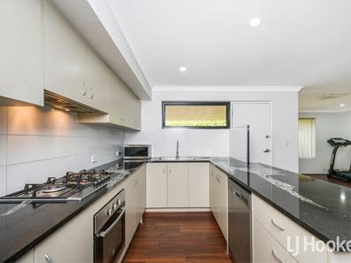 2 Putting Green, Maddington WA 6109