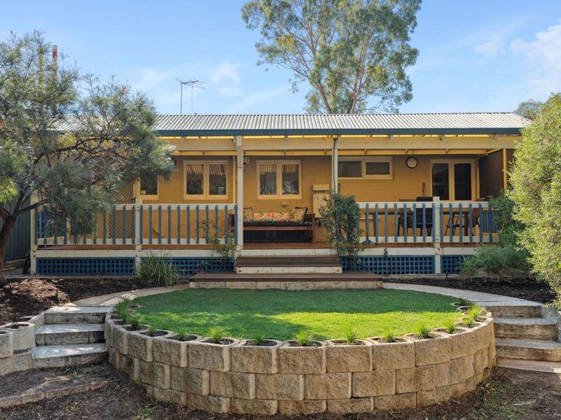 18B Casserley Avenue, Girrawheen WA 6064