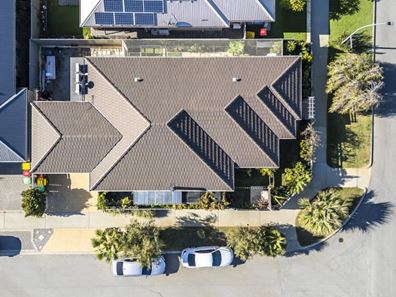 19 CORNFLOWER DR, Eglinton WA 6034