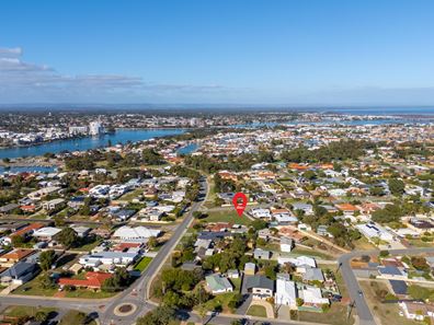 2A Lindley Road, Halls Head WA 6210