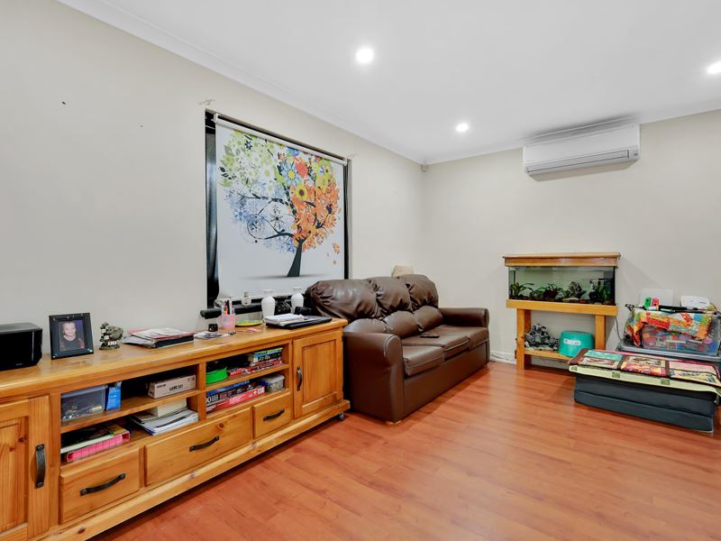 12 Delbridge Drive, Kenwick