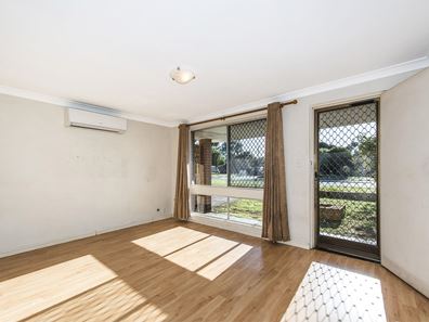 27 Satellite Place, Carlisle WA 6101