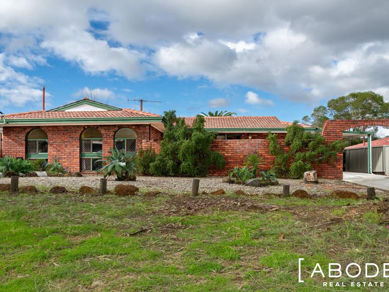 18 Fairfax Road, Swan View WA 6056