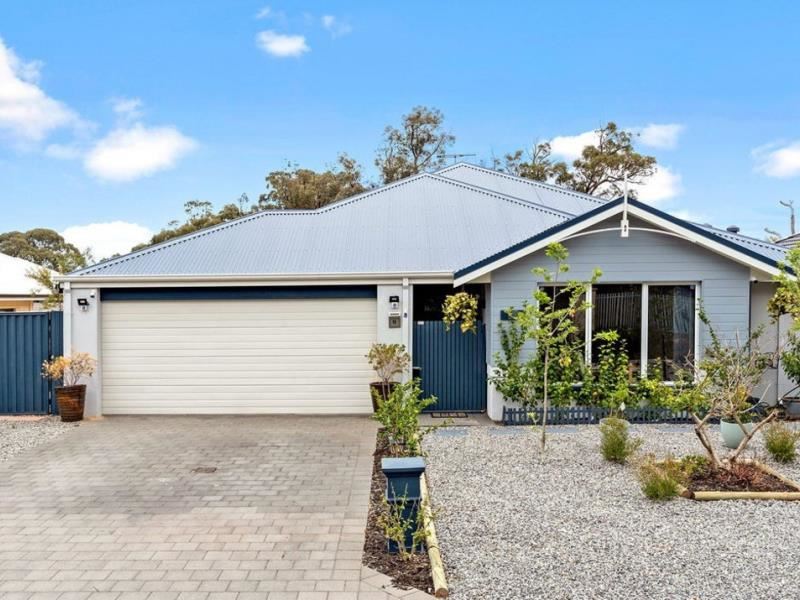 11 Hurlingham Loop, Meadow Springs WA 6210