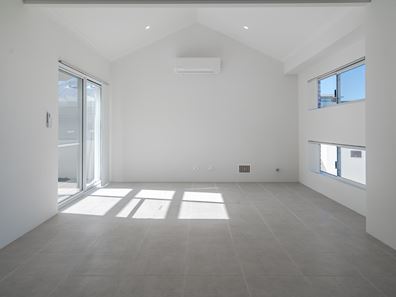 4/22 Bushlark Turn, Erskine WA 6210