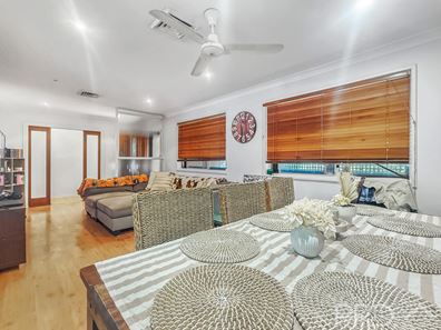 2 Hardey Crescent, Dampier WA 6713