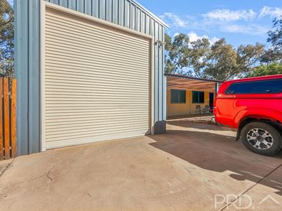 2 Hardey Crescent, Dampier WA 6713