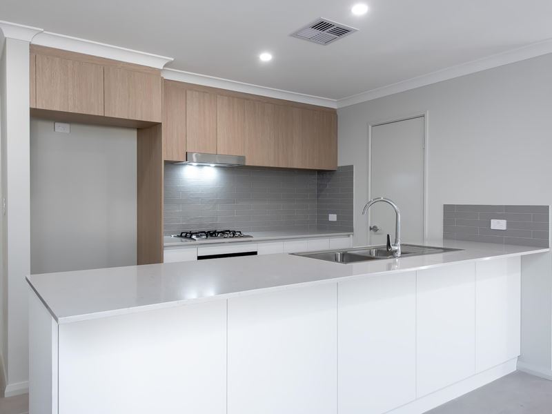 42/11 Bakana Loop, Landsdale WA 6065