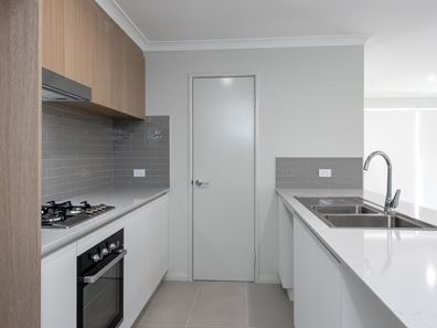 42/11 Bakana Loop, Landsdale WA 6065