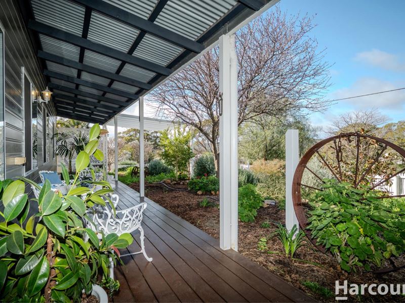 4 Scarpia Street, York WA 6302