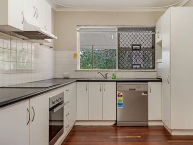 2 Rex Street, Gosnells WA 6110